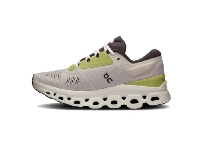 On Running Cloudstratus 3 Pearl Ivory