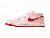Air Jordan 1 Low SE 'Patent Valentine's Day'